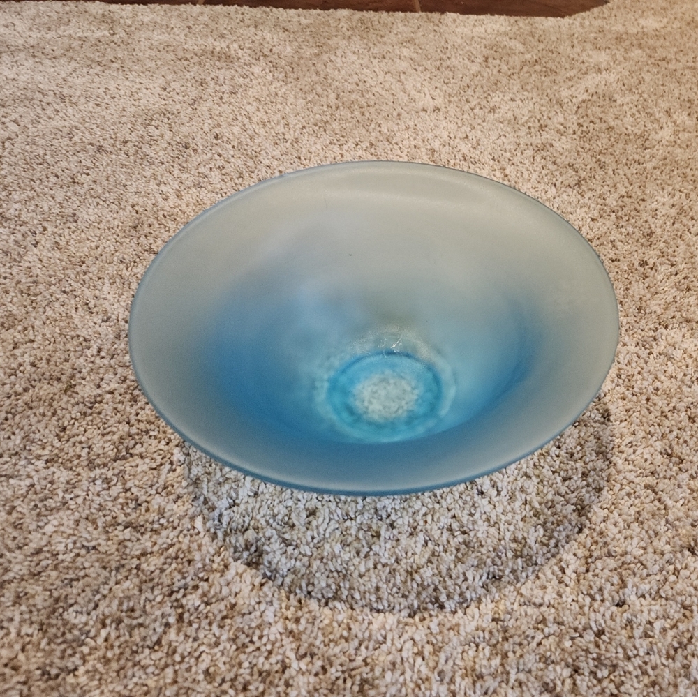 Vintage Blue Stretch Glass Salad Bowl With Stretched Rim 9 Inches